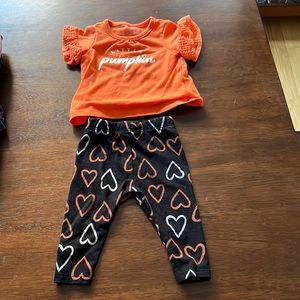 Newborn Halloween outfit - only worn once!